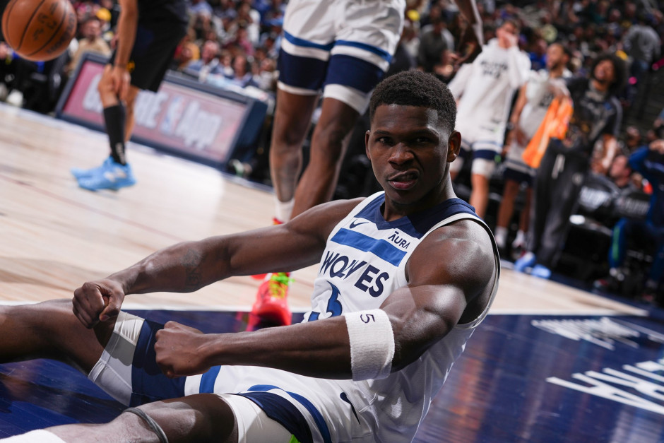 LIV芝加哥站次轮拉姆64杆夺领先，同时接近总冠军