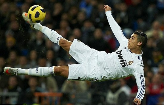 出对三笘薰 出对三笘薰